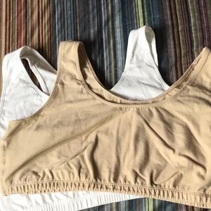 BUNDLE OF TWO Sports bras, size 40